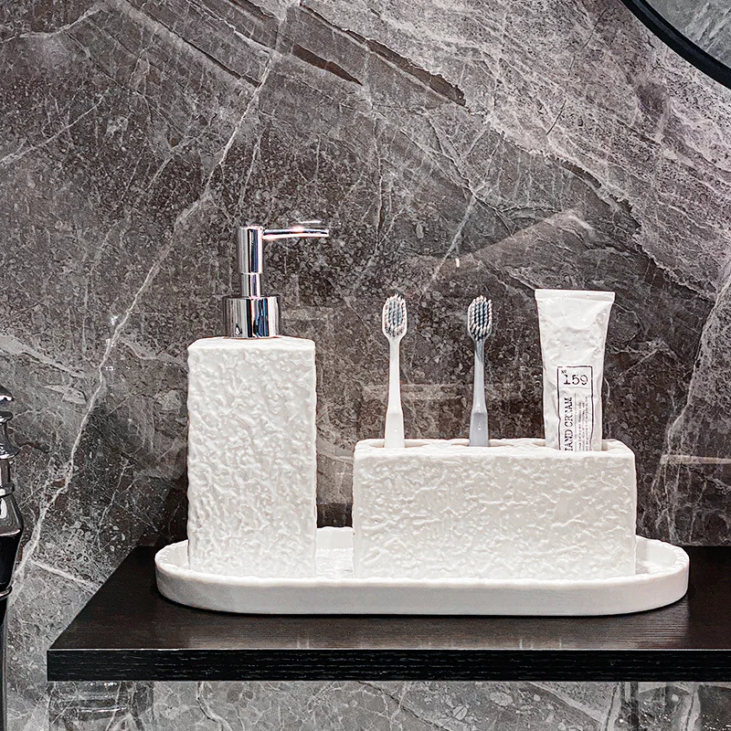 Set Essenziale di Accessori pe - Home Essentials Bathroom Accessories recensione e prezzo