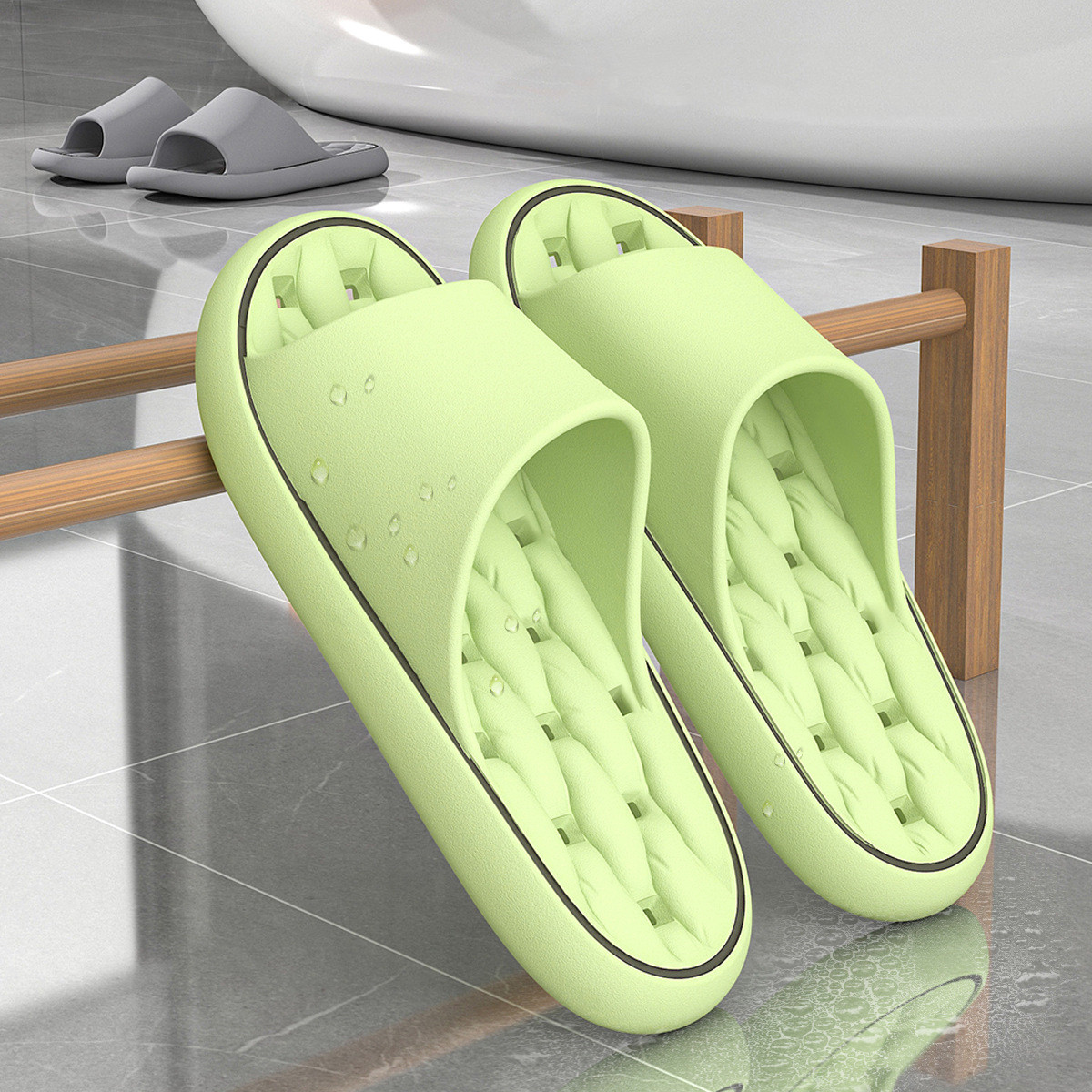Ciabatte da Bagno Taglia Grand - Home Bathroom Lights recensione e prezzo